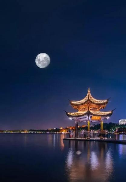 刘备为什么不去救汉献帝(汉献帝退位后为什么没找刘备)