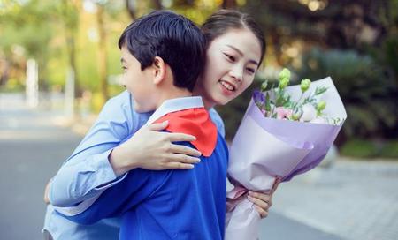 老师如何拒绝学生的喜欢