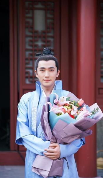 假如你可以穿越到古代,你愿意去哪个朝代(如果你能穿越到古代你会选择哪个朝代呢为什么)