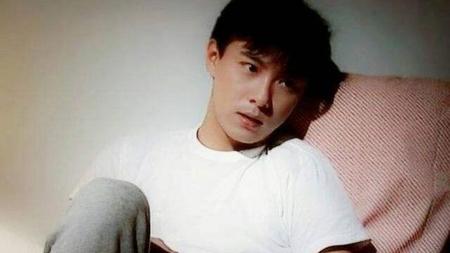 张卫健帅吗(张卫健年轻的时候照片)