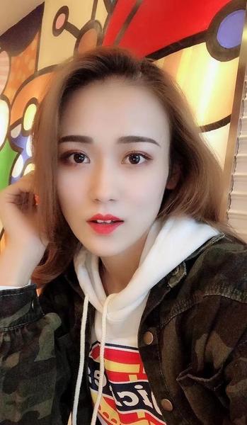 麻雀和凤凰的故事(蓝洁瑛颜值巅峰)