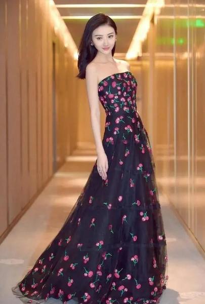 火车上遇到喜欢的女孩怎么搭讪