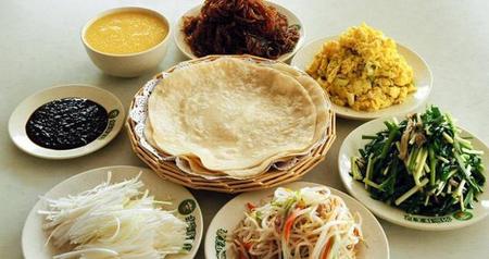 立春吃啥有讲究吗(立春吃春饼的由来)