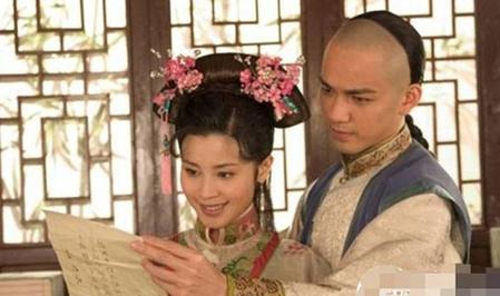 怎样评价纳兰容若一生(才华横溢的意思)