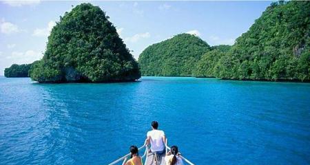 寡淡的世界,深情的活(在这寡淡的世界深情地活着)