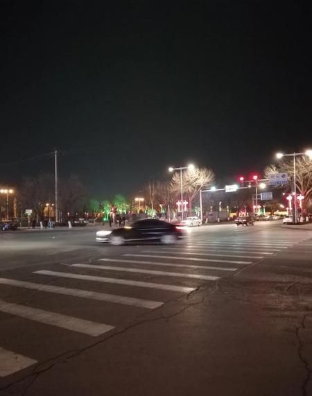 墙头上的草随风倒的意思(做人立场要坚定不要墙头草两边倒)