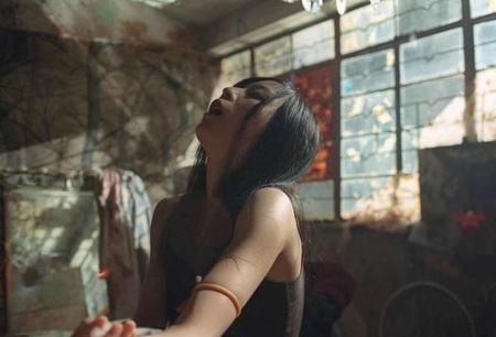 门徒里面到底谁为谁吸毒(门徒张静初和古天乐谁说的是真的)