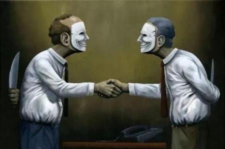 被自己信任的人伤害了,怎么办(信任别人伤害自己的句子)