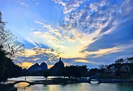 西双版纳距离勐腊有多远