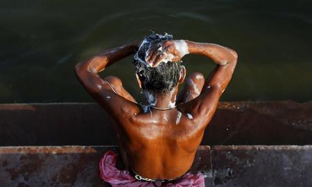 印度的恒河水能喝吗(印度人为什么喝恒河水)