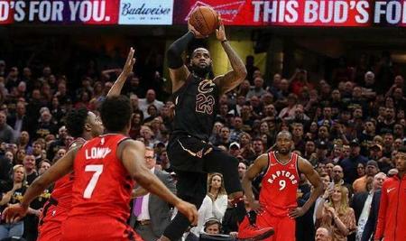 詹姆斯生涯得分最高(勒布朗詹姆斯生涯总得分是多少)