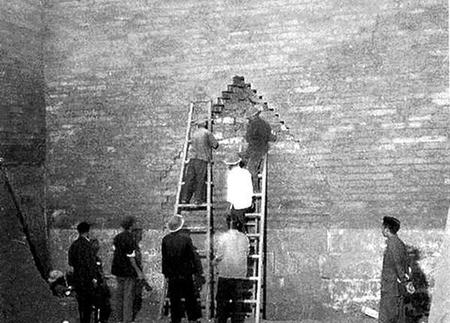 定陵的发掘是个巨大的错误(明定陵考古大失败)