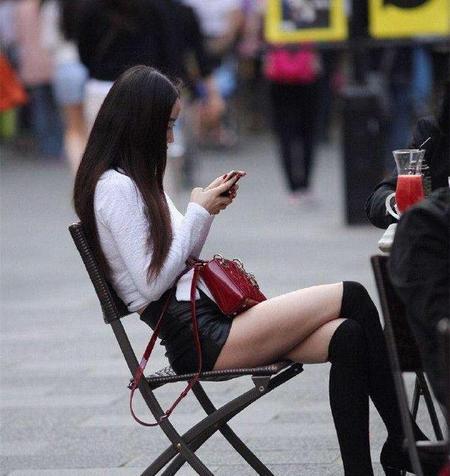 夜场工作的女孩子最后都嫁给了谁