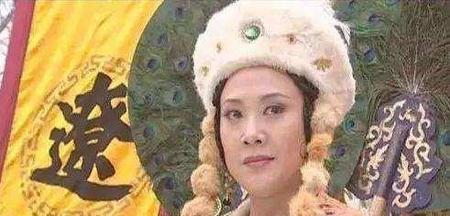 慈禧太后和武则天哪个最厉害(武则天是慈禧:吗)