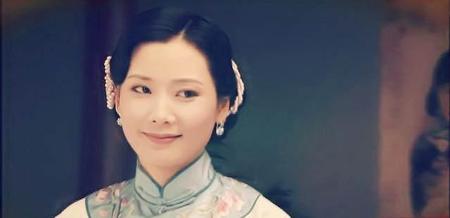 大宅门里的杨九红是个既可悲又可怜的人