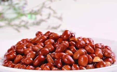 花生的作用和功效有哪些(花生的营养成分及对人体的作用)