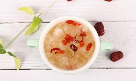 常吃银耳的好处(银耳吃了对身体有什么好处)