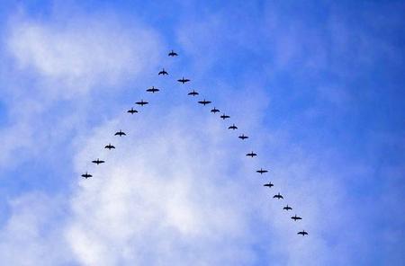 在人工智能研究热潮(在人工智能研究热潮中,国内外已形成)
