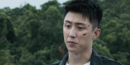 破冰行动里的李飞结局是怎么样的?(破冰行动刘嘉良和李飞的关系)