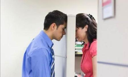 相爱过的两个人分手后还能做朋友吗(真心相爱的两个人分手了还能做朋友吗)