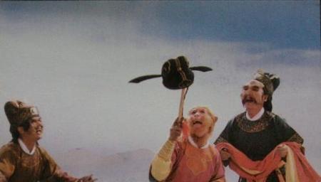 西游记第四回讲的是什么内容(前七回写孙悟空出世至什么的故事)