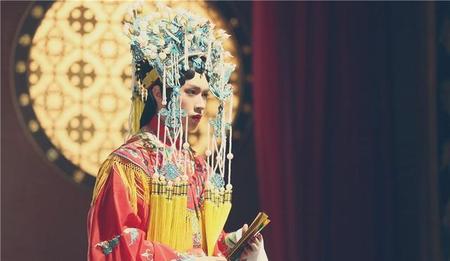 火遍全网的古风歌曲(古风歌曲2020最火歌曲)