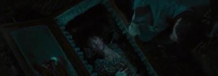 误杀电影最后棺材上的血迹表示什么