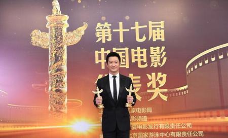 吴京成为第一个百亿票房(吴京票房多少亿)