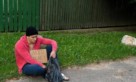 穷人为什么越忙越穷(为什么穷人越忙越穷富人越忙越富)