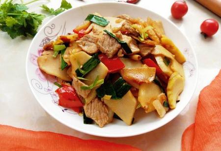 春笋和冬笋哪个更好吃(炒菜时,辣椒,葱,蒜什么时候放)