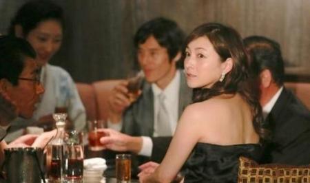 如何评价饭圈女孩(对饭圈女孩的看法)