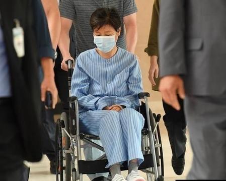 韩国前总统朴槿惠最新消息怎么样了(朴槿惠在狱中迎来好消息)