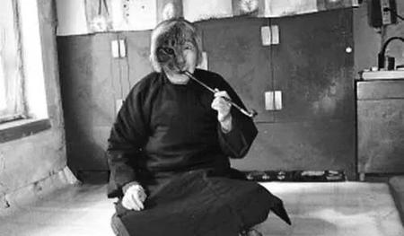 哈尔滨猫脸老太太事件真相大揭秘(哈尔滨灵异事件真实)