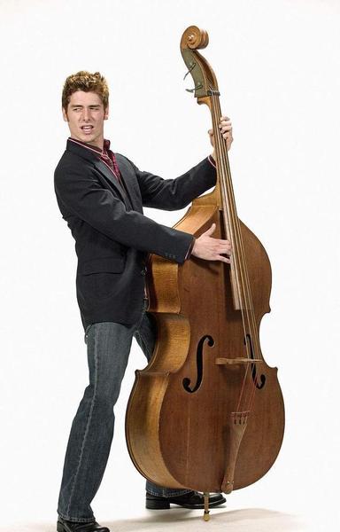 吉他和贝斯有什么区别(吉他和弦对应贝斯根音)