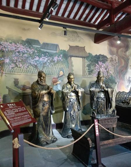 摔跤手打得过拳击手吗(拳击手和摔跤手谁厉害)