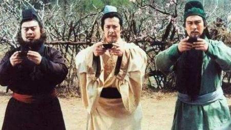 在三国演义中有哪些关于张飞的故事(《三国演义》张飞的故事情节)