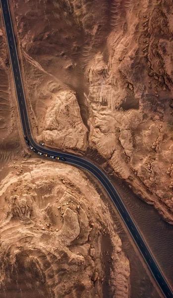 路边收费的停车位没交钱会怎么样(路边停车位怎么缴费)