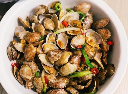 花甲怎么样才算吐干净沙(花甲怎样快速吐沙子吐得干净)