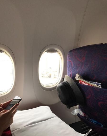 飞机经济舱与公务舱有何区别(头等舱和经济舱座椅区别)