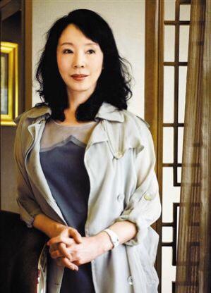 和严歌苓类似的作家(严歌苓类似的女作家)