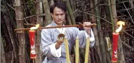 死于癌症的名人明星(癌症去世的名人明星)