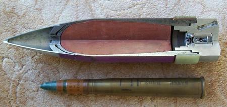 打向天空的子弹去哪了(把子弹压进枪膛)