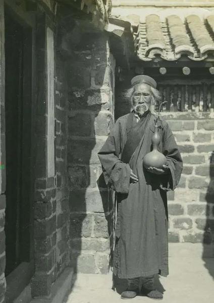 雍正王朝道士贾士芳(道士贾士芳接近雍正的目的)