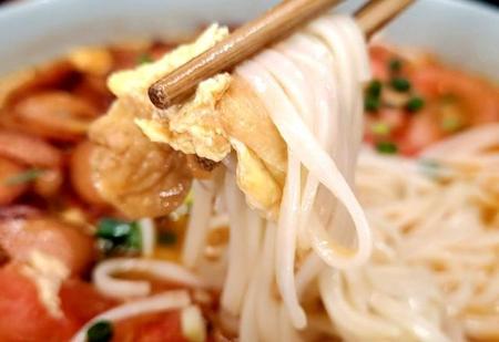 煮面时鸡蛋要在什么时候打进去(水鸡蛋怎么做好吃)