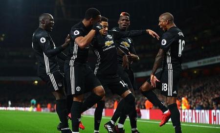 曼联利物浦首发(利物浦对巴萨)