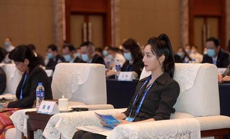 13亿乘以1亿等于多少(14亿乘1亿等于多少)