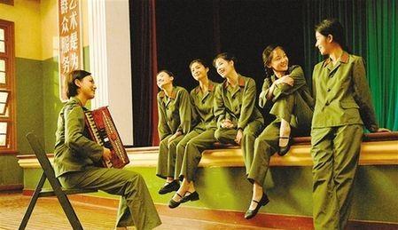 芳华这部电影的观后感(严歌苓改成电影的小说)