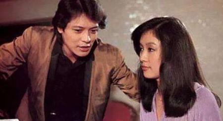 以前的女演员(演青春偶像剧的女明星)