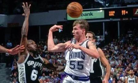 篮球的1到5号位是什么(篮球场每个位置介绍号位)