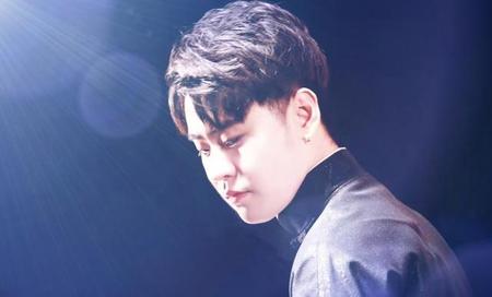 有哪些让你庆幸及早脱粉的明星?(王一博的相关资料)